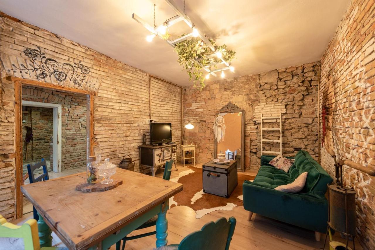 Accommodation At The Folklore Apartment 布拉迪斯拉发 外观 照片