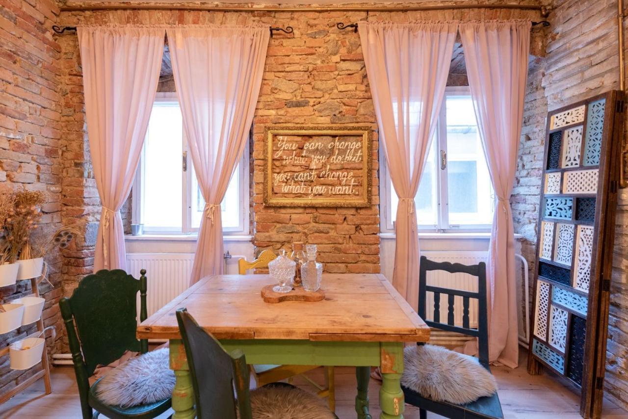 Accommodation At The Folklore Apartment 布拉迪斯拉发 外观 照片