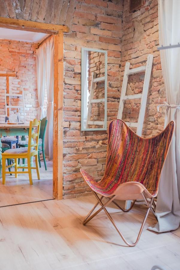 Accommodation At The Folklore Apartment 布拉迪斯拉发 外观 照片